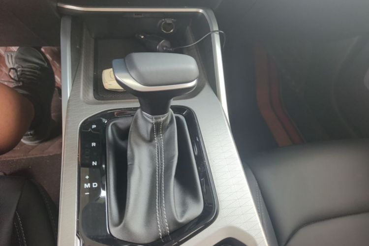 GEELY Emgrand 2025 car image #14
