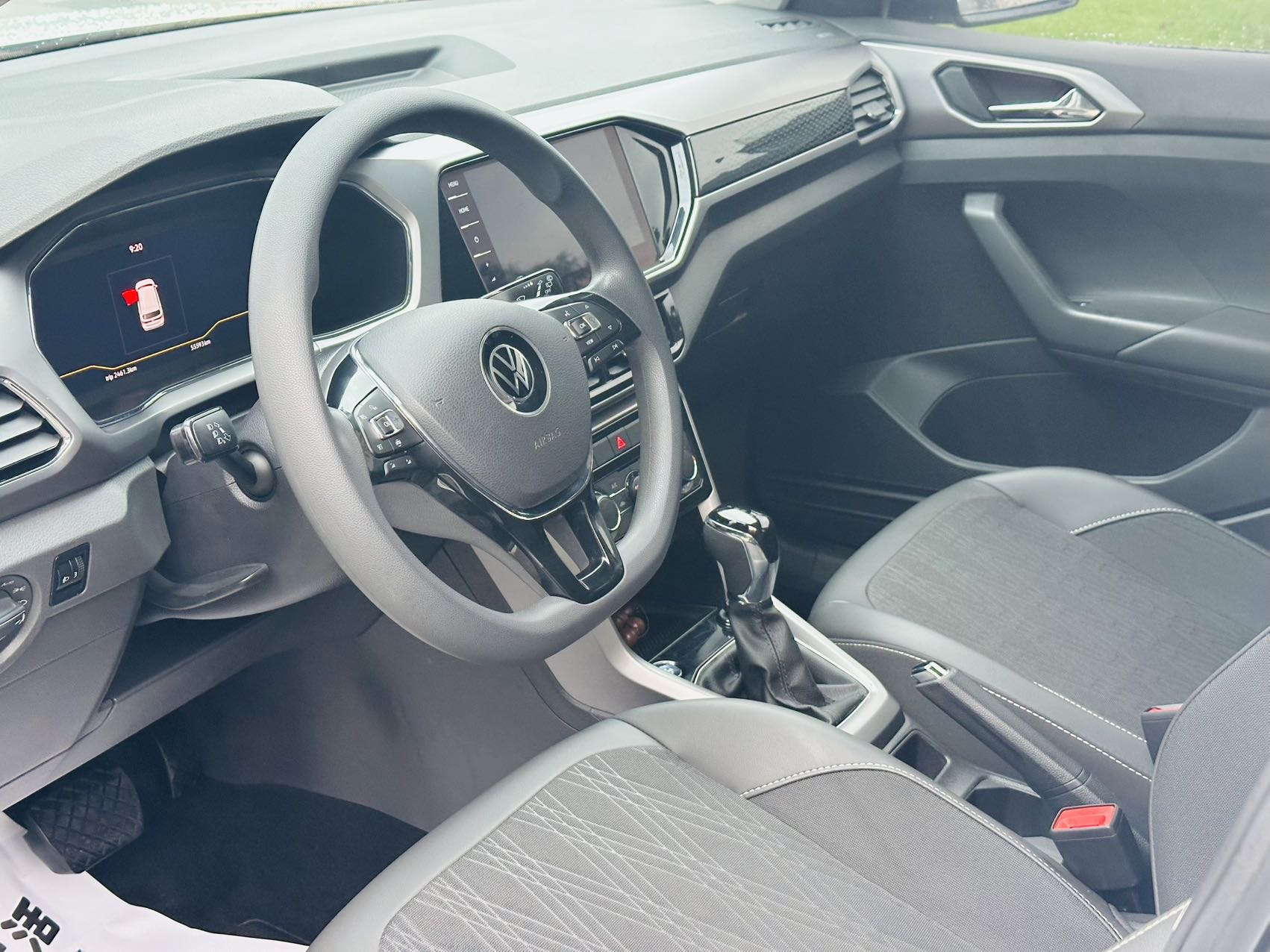 Volkswagen T-Cross 2024 car image #7