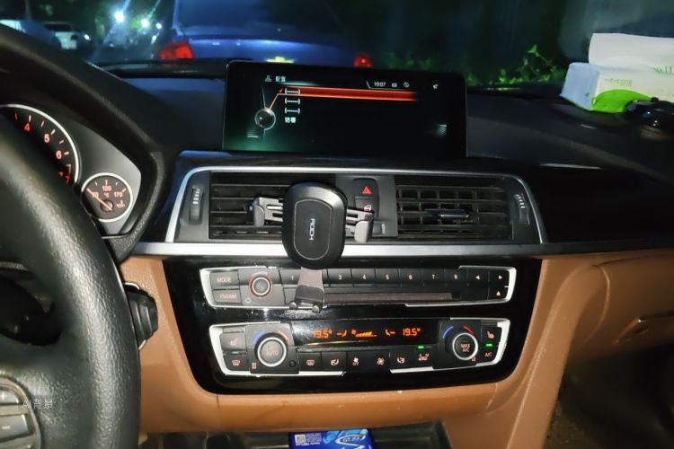 BMW 3 Series 2015 car image #15