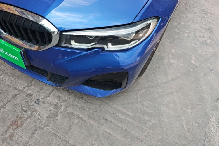 BMW 3 Series 2021 car image #23