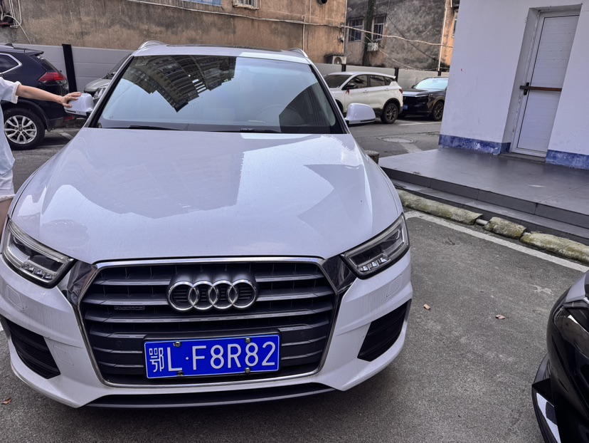 Audi Q3 2016 Audi Q3 2016 car image