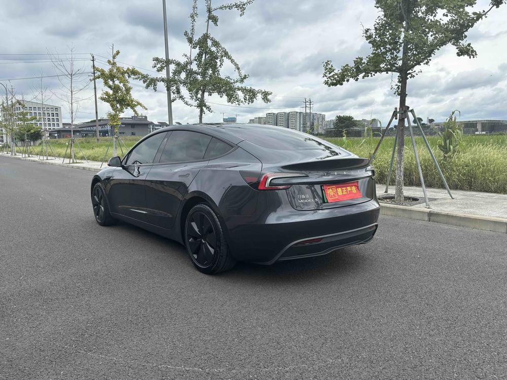 Tesla Model 3 2025 #4 Tesla Model 3 2025 car image #4