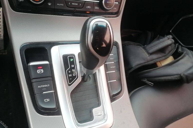 GEELY Emgrand GS 2018 car image #14