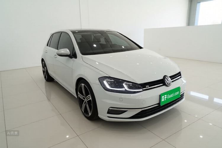 Volkswagen Golf 2019 car image #4