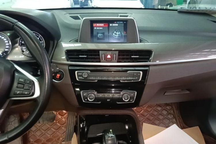 BMW X1 2018 car image #17