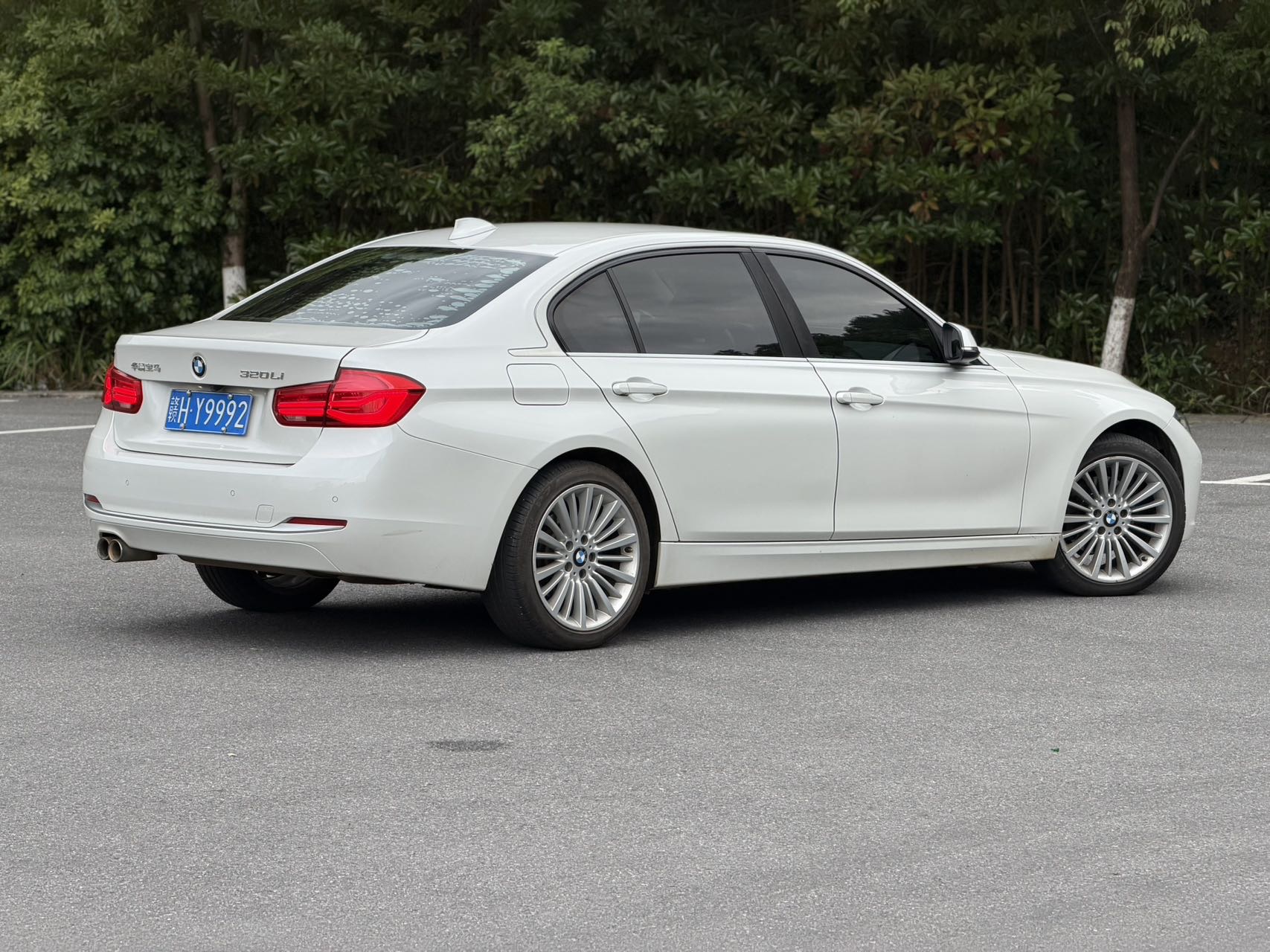 BMW 3 Series 2018 #16 BMW 3 Series 2018 car image #16