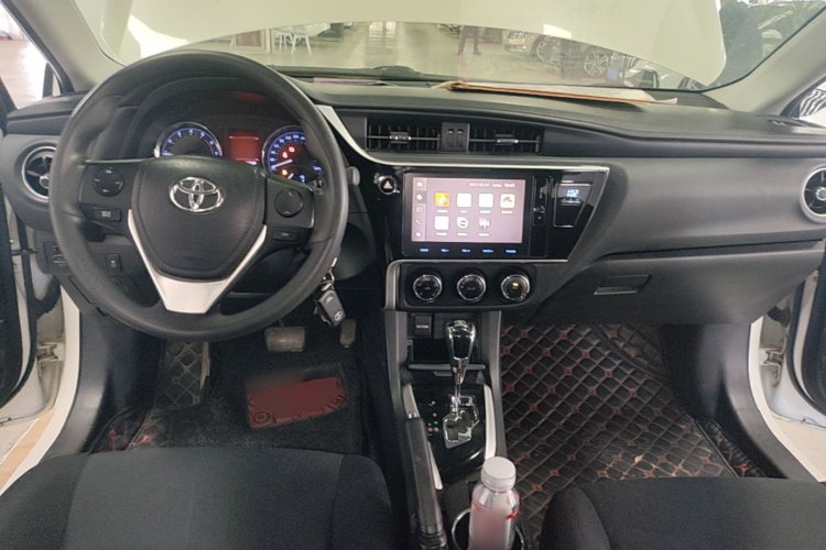 Toyota Corolla 2017 #10 Toyota Corolla 2017 car image #10