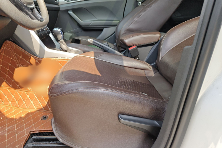 Volkswagen T-Cross 2020 изображение автомобиля #17