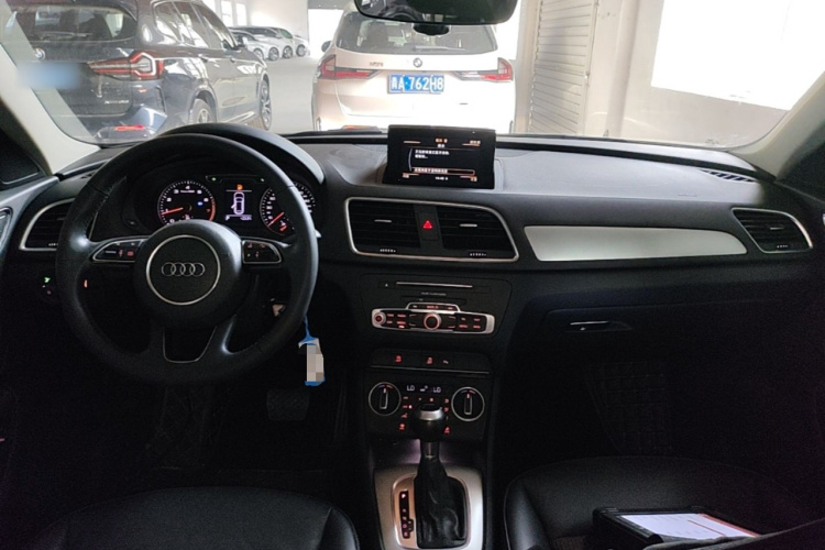 Audi Q3 2018 #10 Audi Q3 2018 car image #10