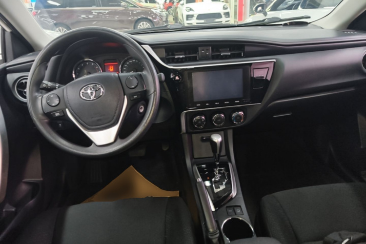 Toyota Corolla 2019 #11 Toyota Corolla 2019 car image #11