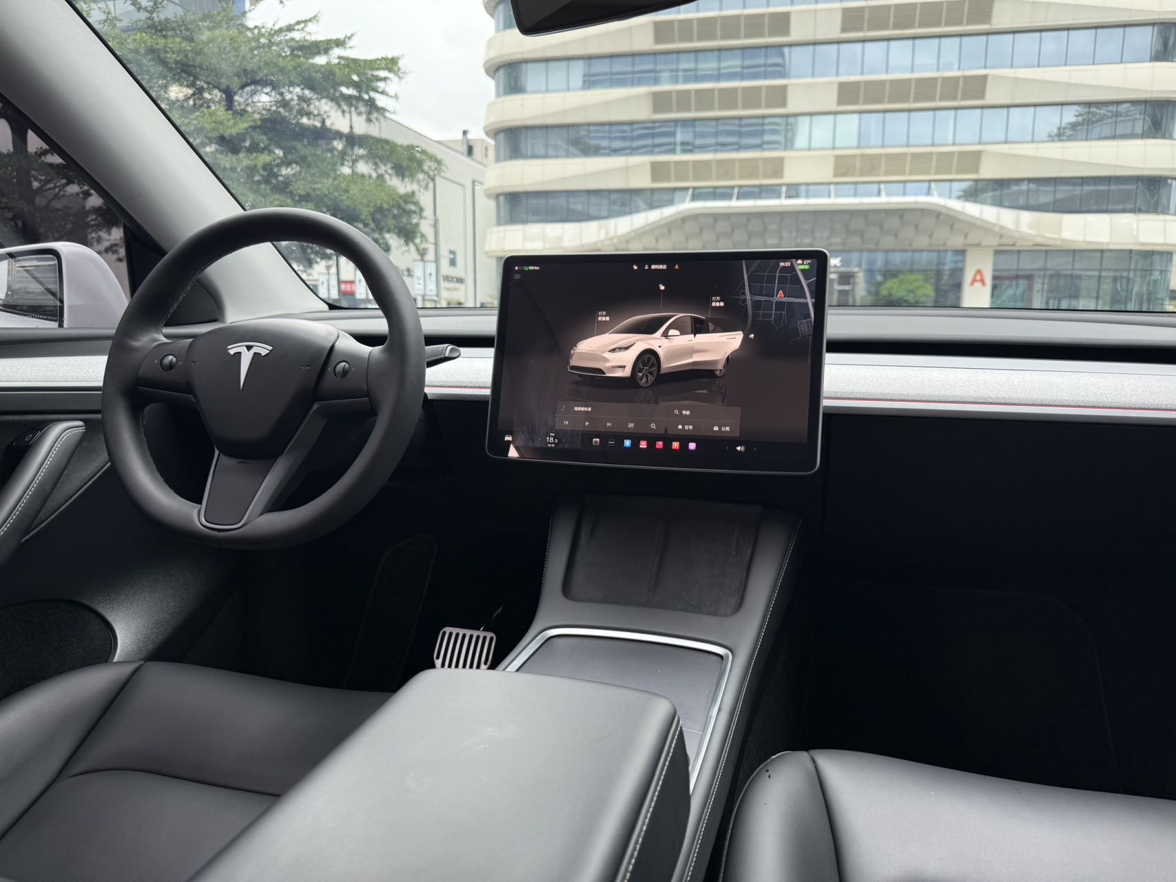Tesla Model Y 2024 car image #6
