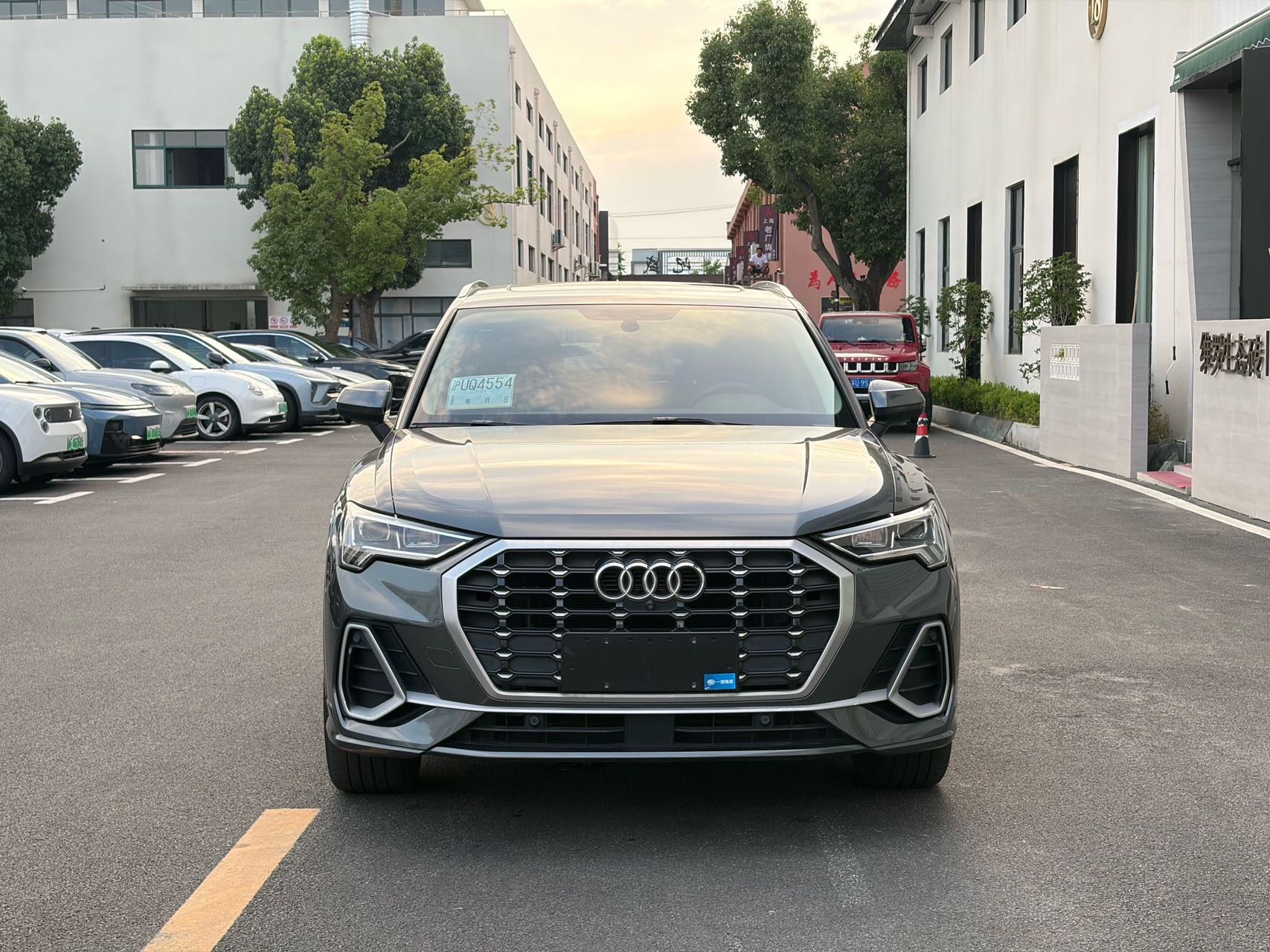 Audi Q3 2021 car image #2
