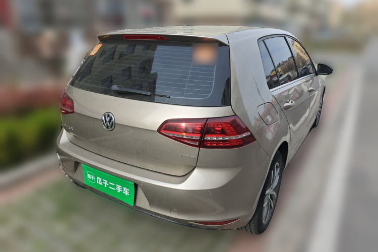 Volkswagen Golf 2017 car image #7