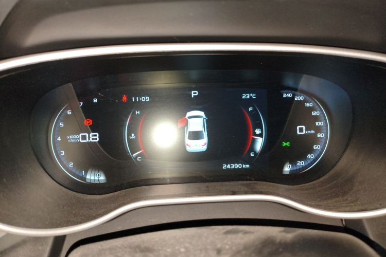 GEELY Emgrand 2018 car image #12