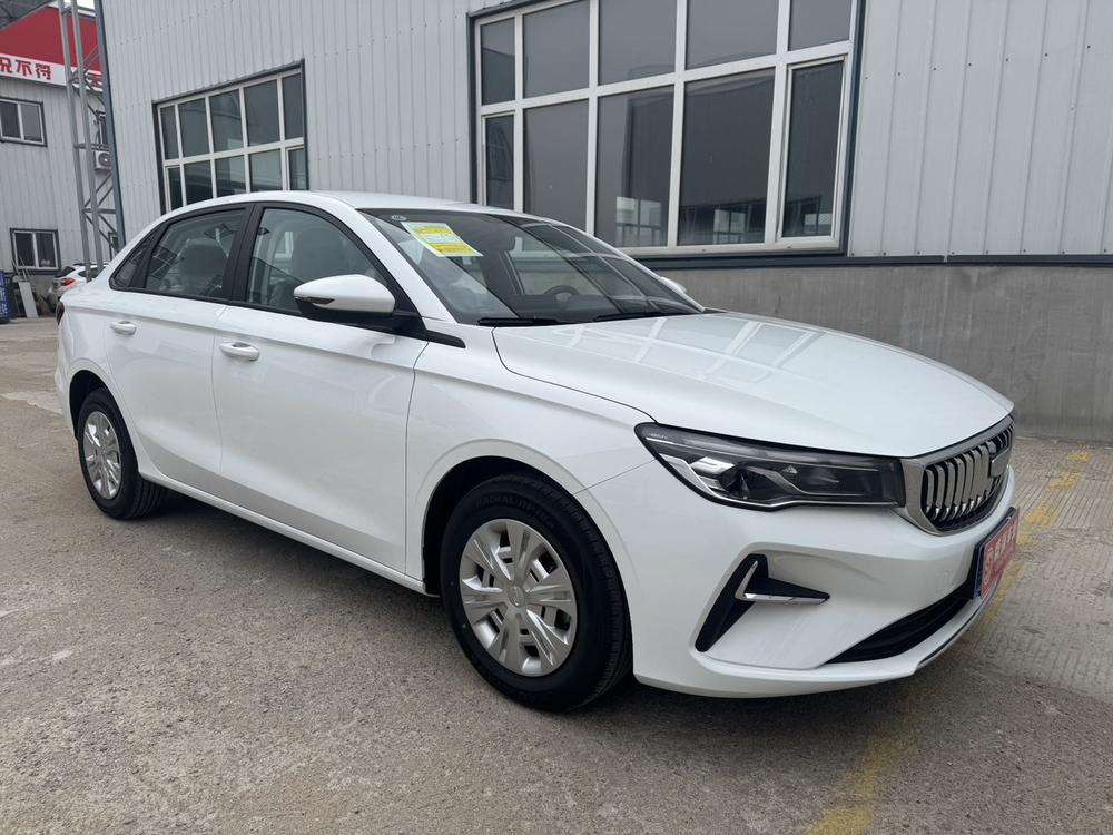 GEELY Emgrand 2025 #3 GEELY Emgrand 2025 car image #3