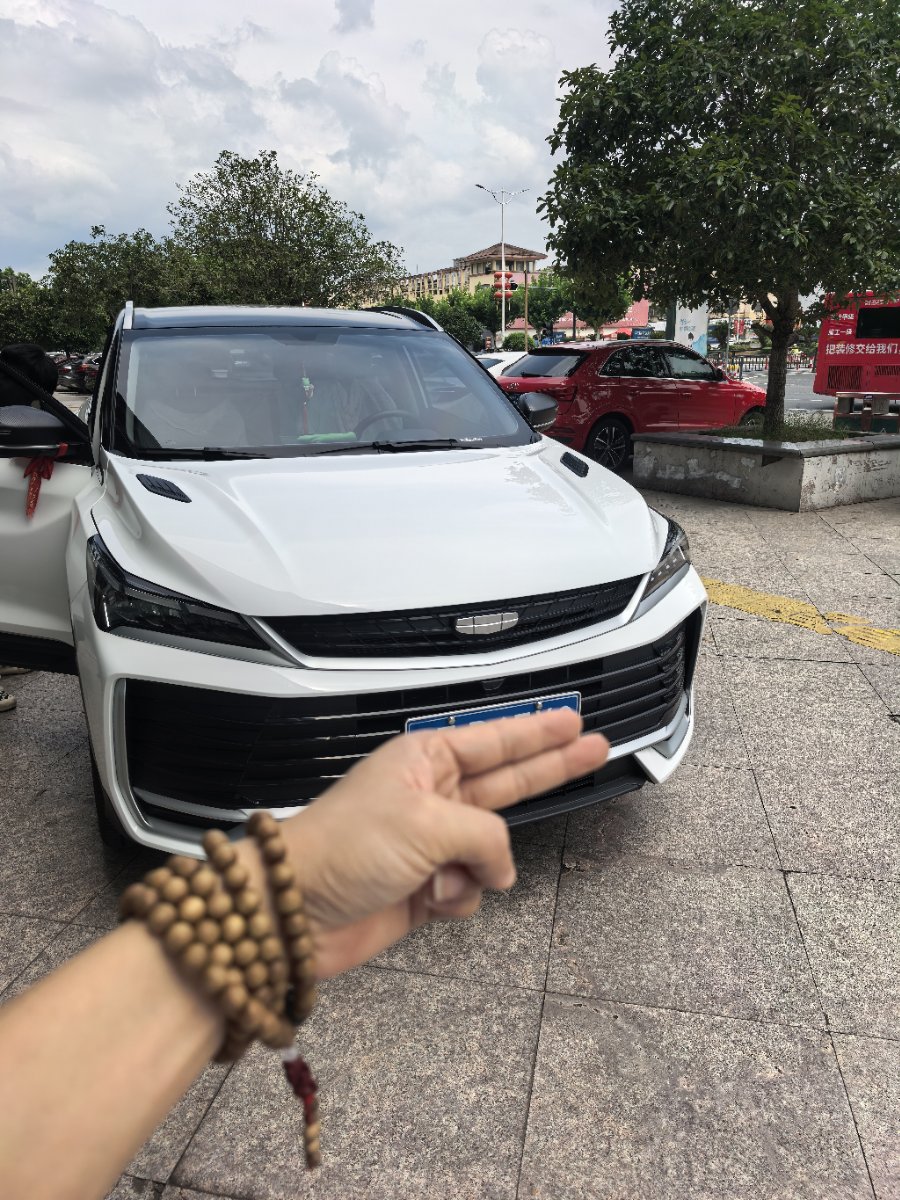 GEELY Coolray 2025 car image 