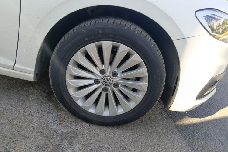 Volkswagen Lavida 2020 car image #6