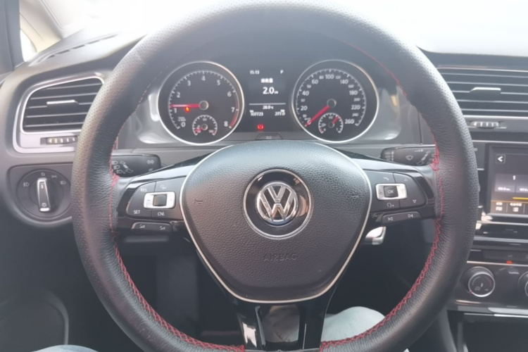 Volkswagen Golf 2018 صورة سيارة #15