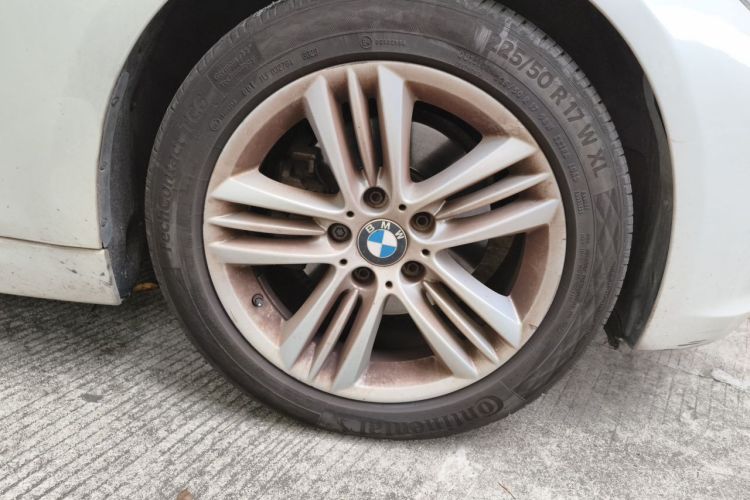 BMW 3 Series 2017 car image #6