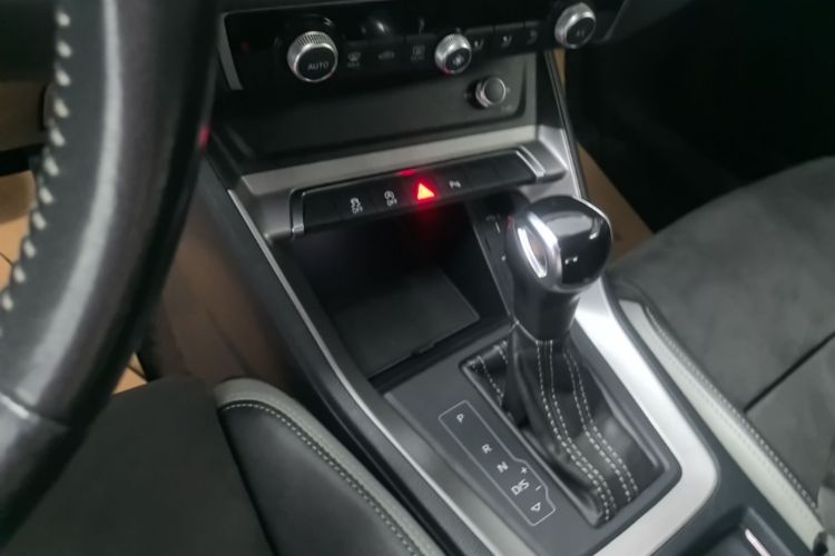 Audi Q3 2020 #14 Audi Q3 2020 car image #14