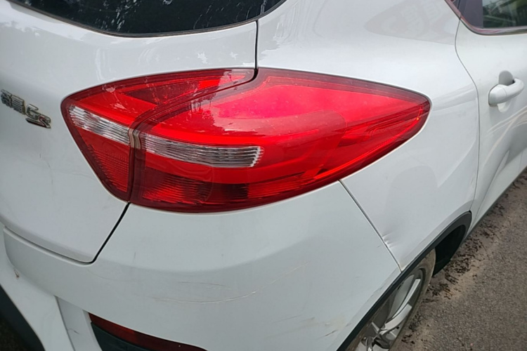 GEELY Emgrand GS 2016 صورة سيارة #8