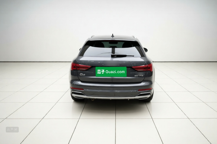 Audi Q3 2022 car image #6
