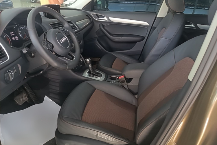 Audi Q3 2018 #15 Audi Q3 2018 car image #15