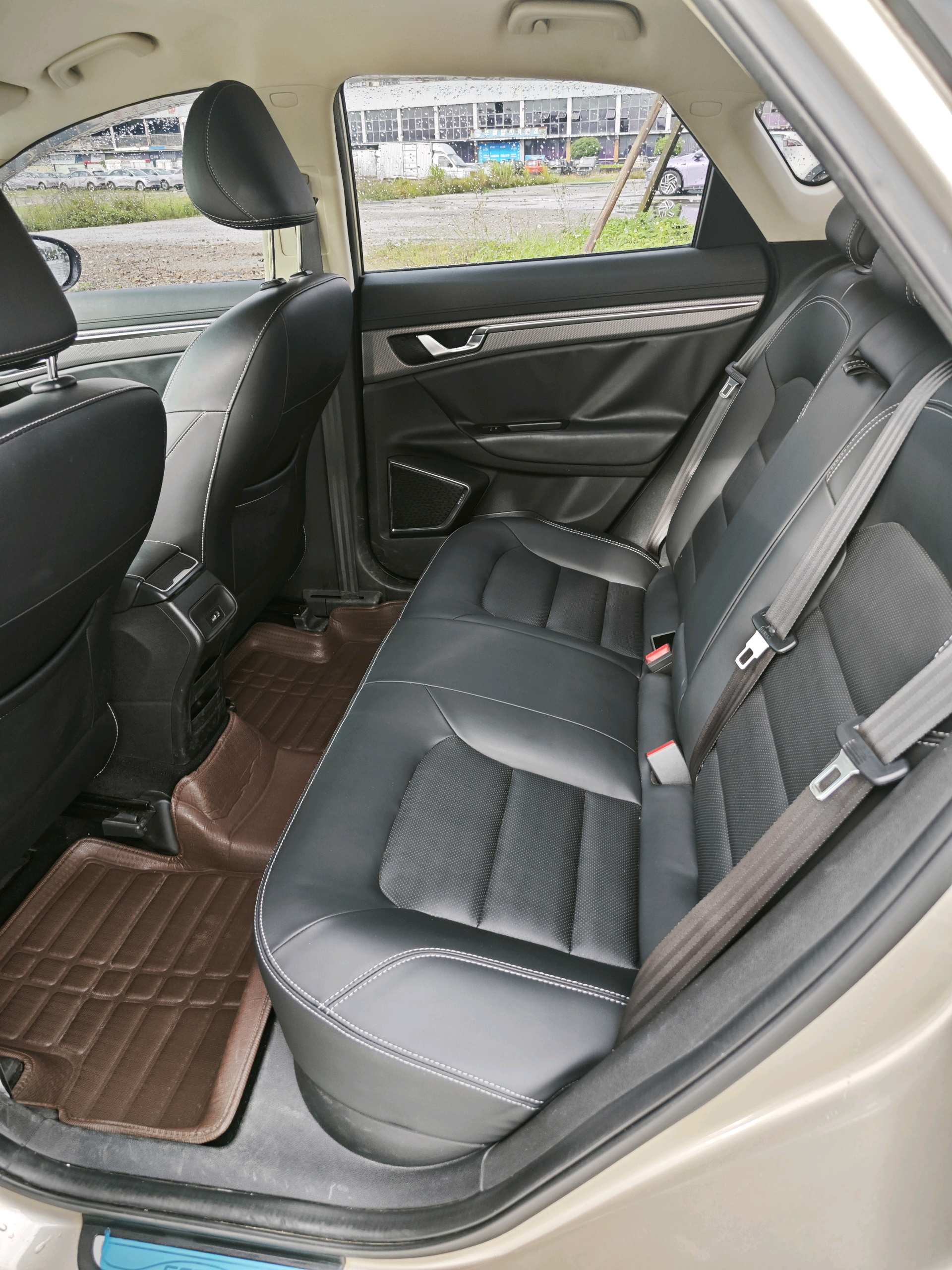 GEELY Emgrand GS 2017 car image #10