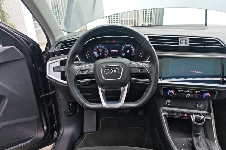 Audi Q3 2021 #11 Audi Q3 2021 car image #11