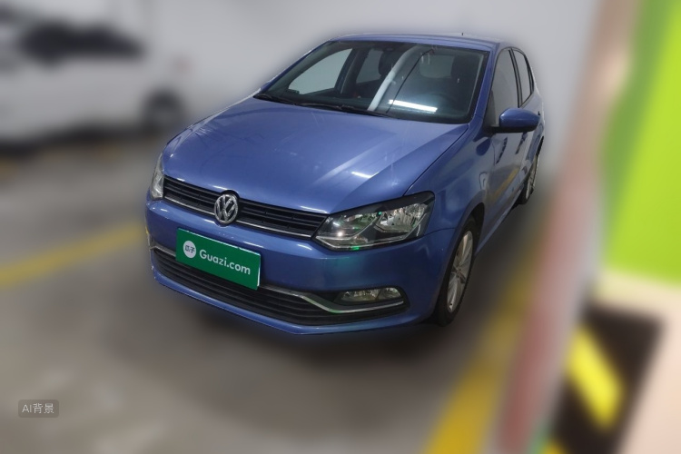 Volkswagen Polo 2015 car image #2