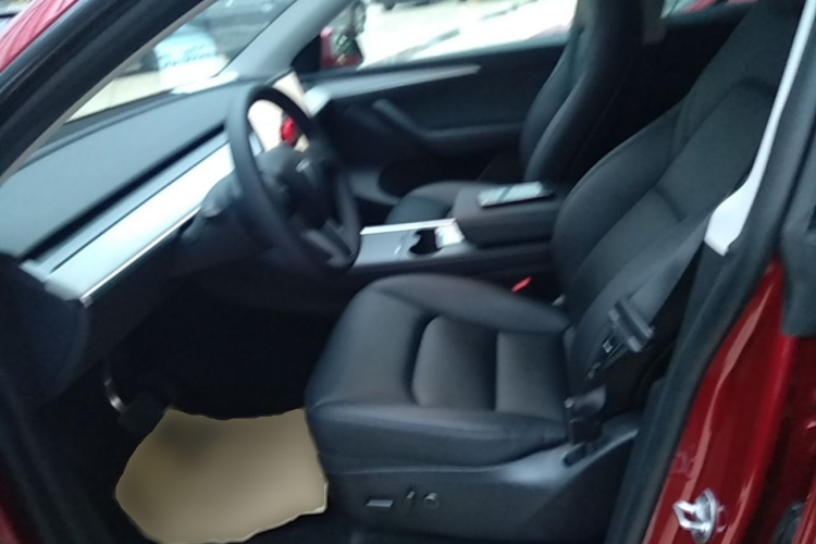 Tesla Model Y 2024 #15 Tesla Model Y 2024 car image #15