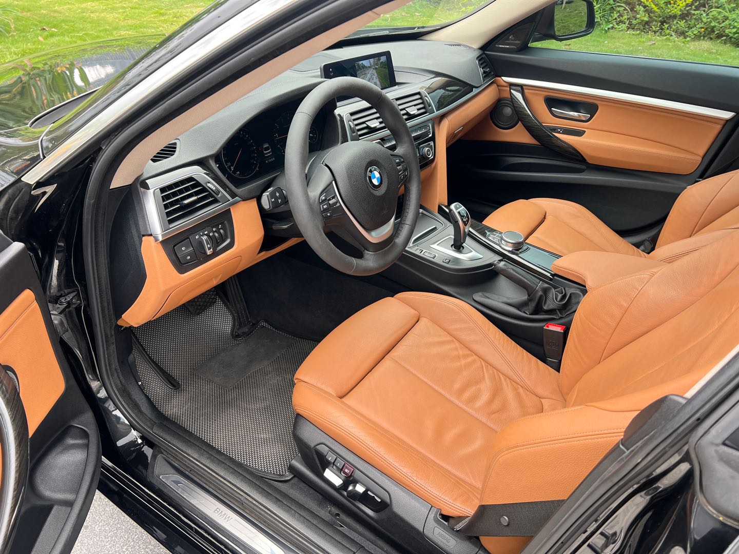BMW 3 Series GT 2019 #8 BMW 3 Series GT 2019 car image #8
