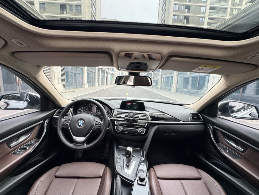 BMW 3 Series 2018 #9 BMW 3 Series 2018 car image #9