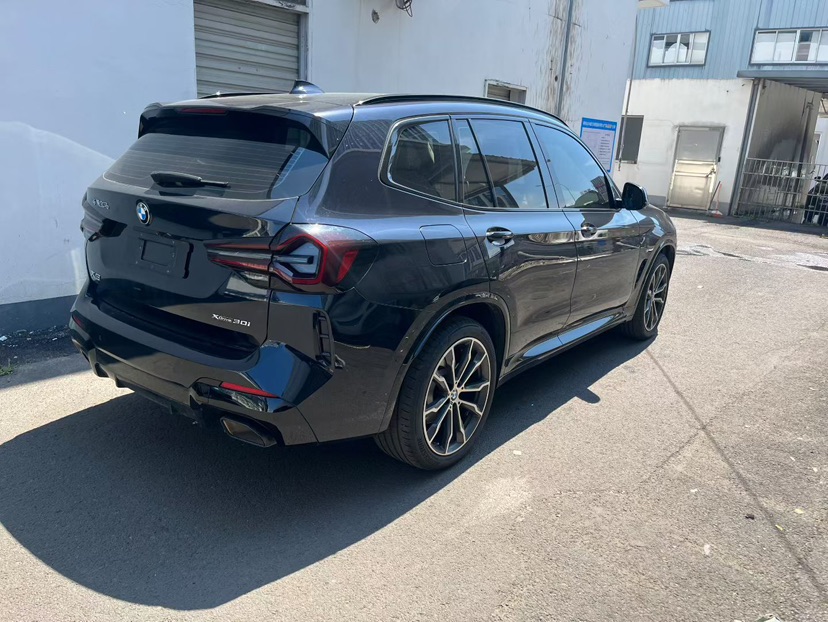 BMW X3 2024 car image #9