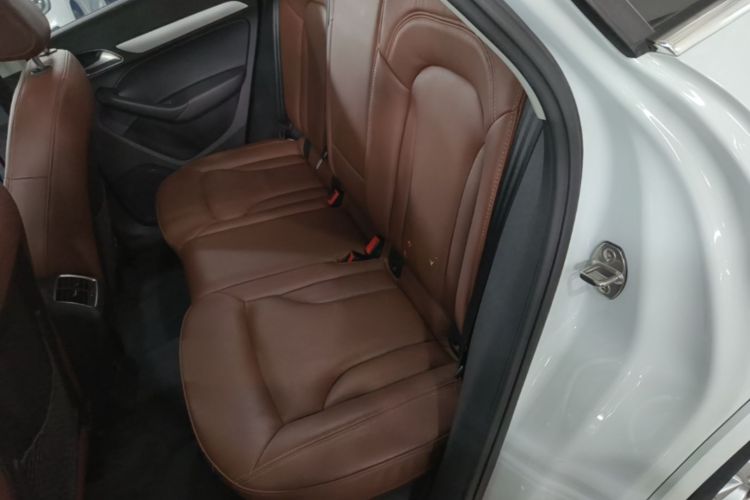 Audi Q3 2017 #17 Audi Q3 2017 car image #17