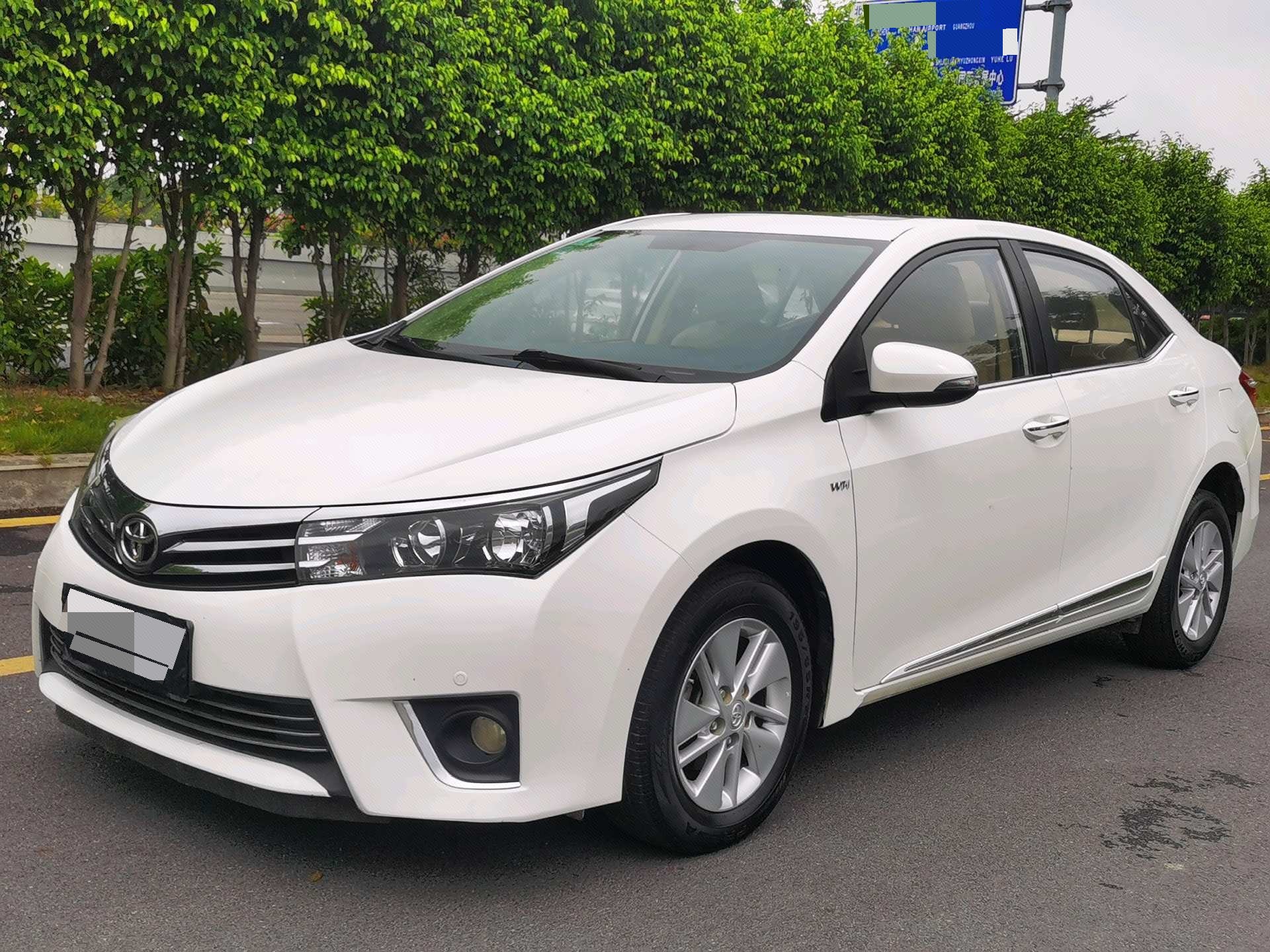 Toyota Corolla 2014 Toyota Corolla 2014 car image