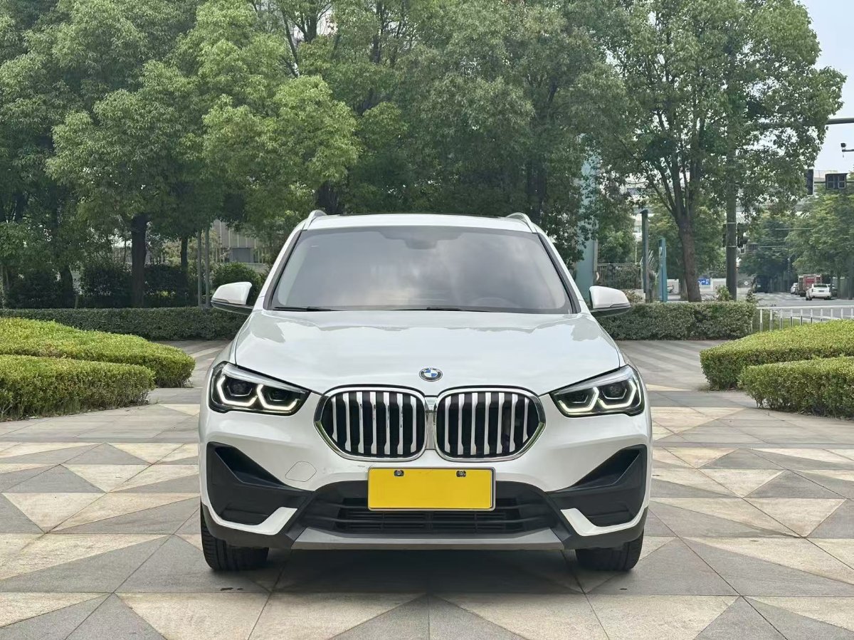 BMW X1 2021 #2 BMW X1 2021 car image #2