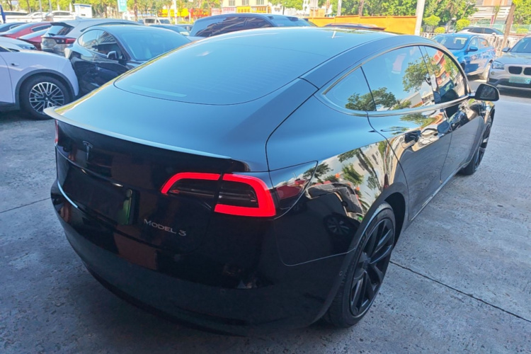 Tesla Model 3 2022 car image #7