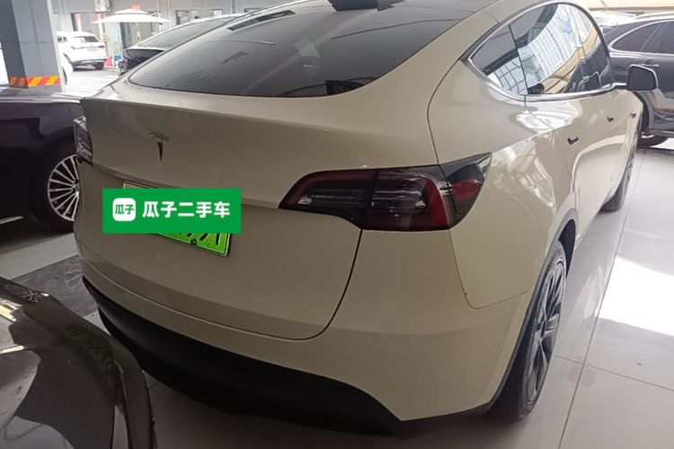 Tesla Model Y 2023 #7 Tesla Model Y 2023 car image #7