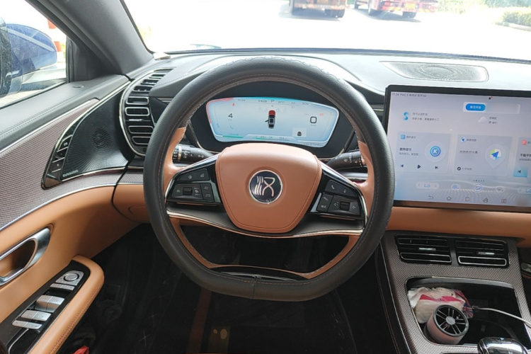 BYD Han 2021 car image #11