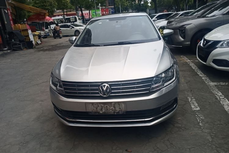 Volkswagen Lavida 2018 car image #3