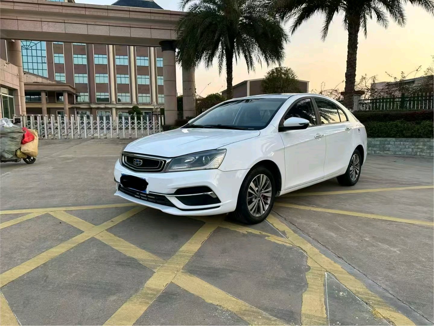 GEELY Emgrand 2018 GEELY Emgrand 2018 car image