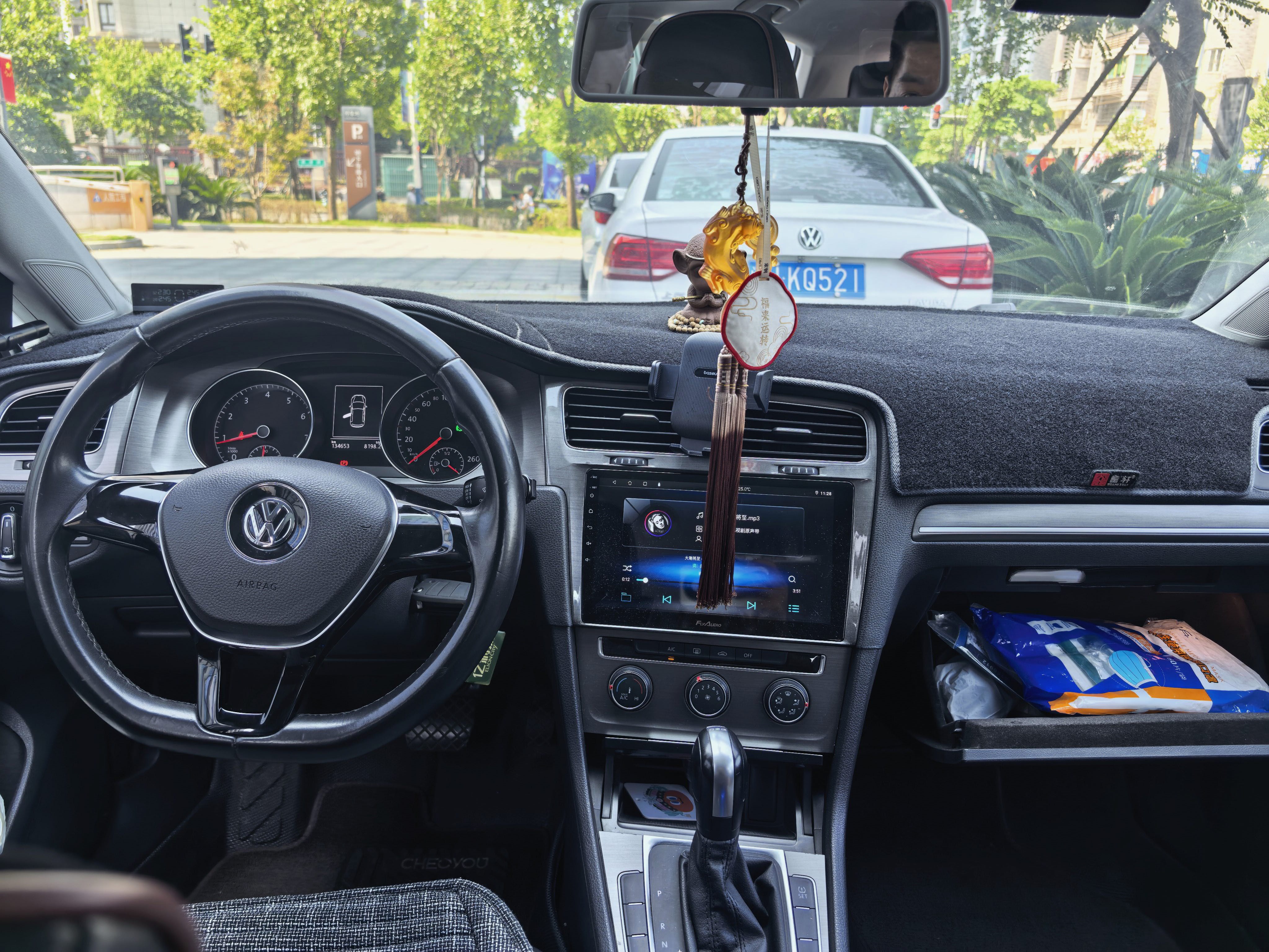 Volkswagen Golf 2015 car image #4