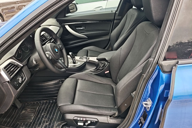 BMW 3 Series GT 2017 imagen de coche #15