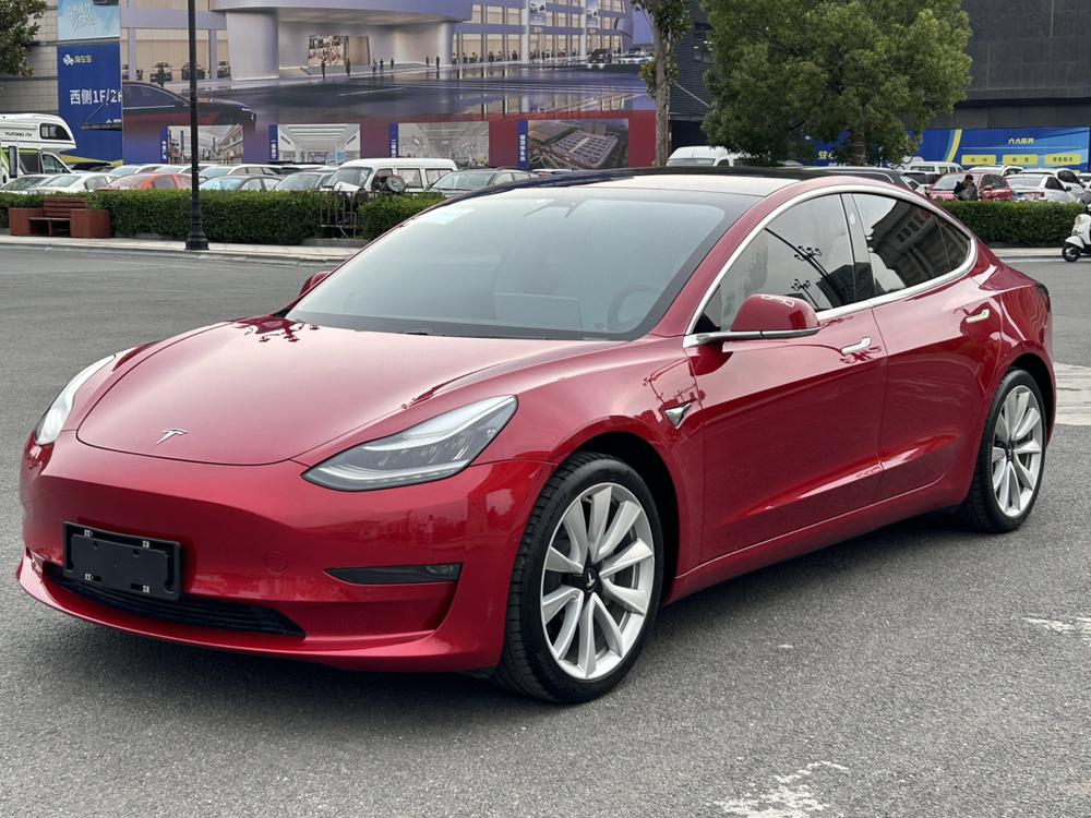 Tesla Model 3 2020 car image 