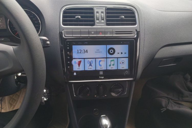 Volkswagen Polo 2015 #13 Volkswagen Polo 2015 car image #13