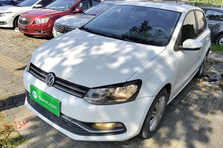 Volkswagen Polo 2018 car image #2