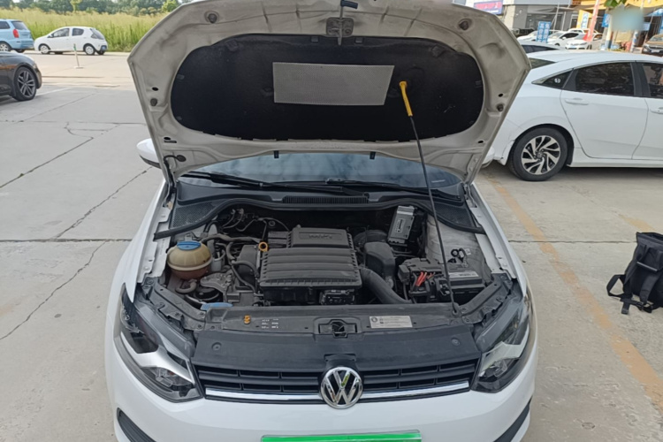 Volkswagen Polo 2017 car image #22