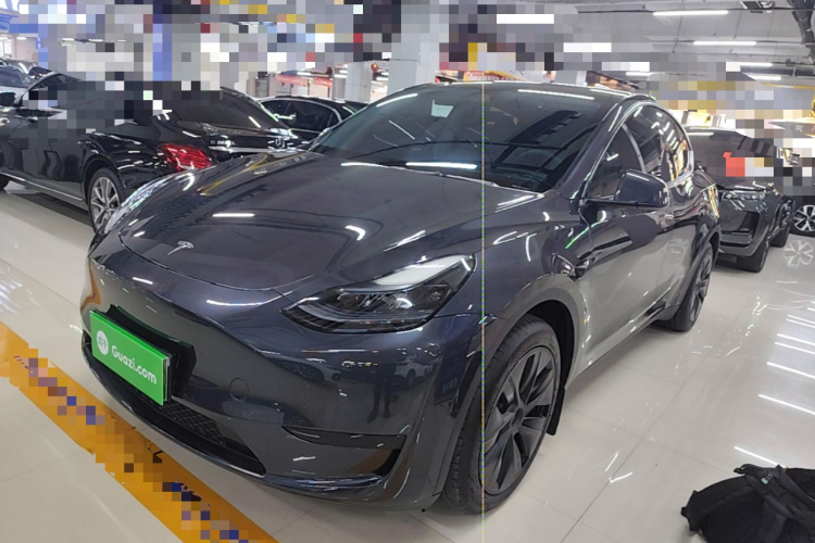 Tesla Model Y 2024 #2 Tesla Model Y 2024 car image #2