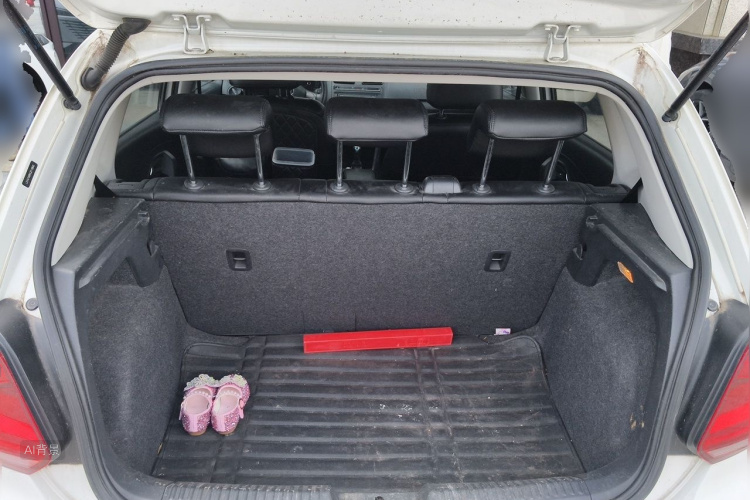 Volkswagen Polo 2019 car image #21